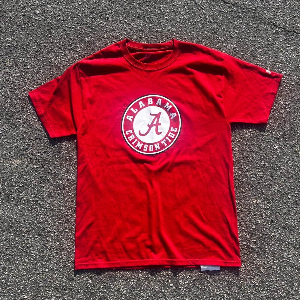 Russell Athletic Men's Red T-shirt